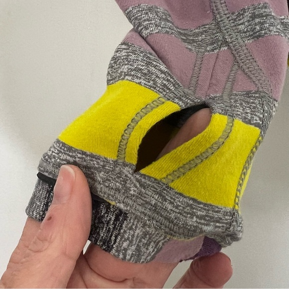 Lululemon Race Your Pace Long Sleeve Top - Picture 6 of 6